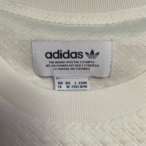 Adidas cropped sporty t-shirt, size m - Picture 2 of 4